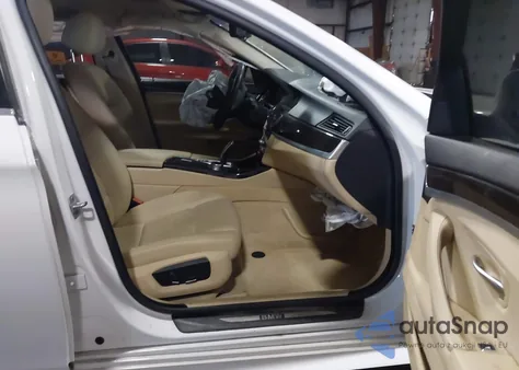 2015 BMW 528I xDrive из США, поврежденный, VIN WBA5A7C5XFD621800